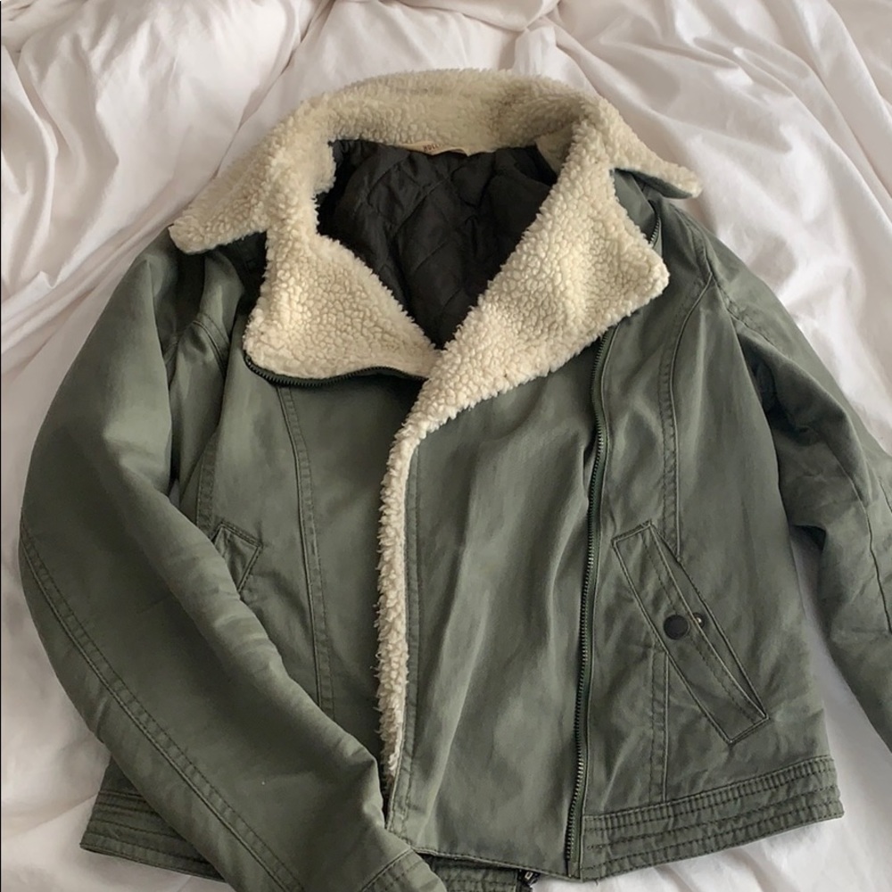 olive green utility jacket with Sherpa collar
